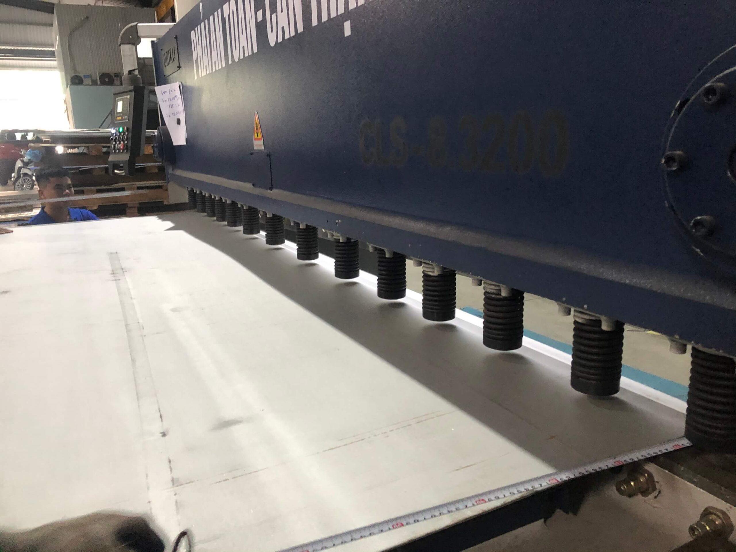 gia công tấm inox