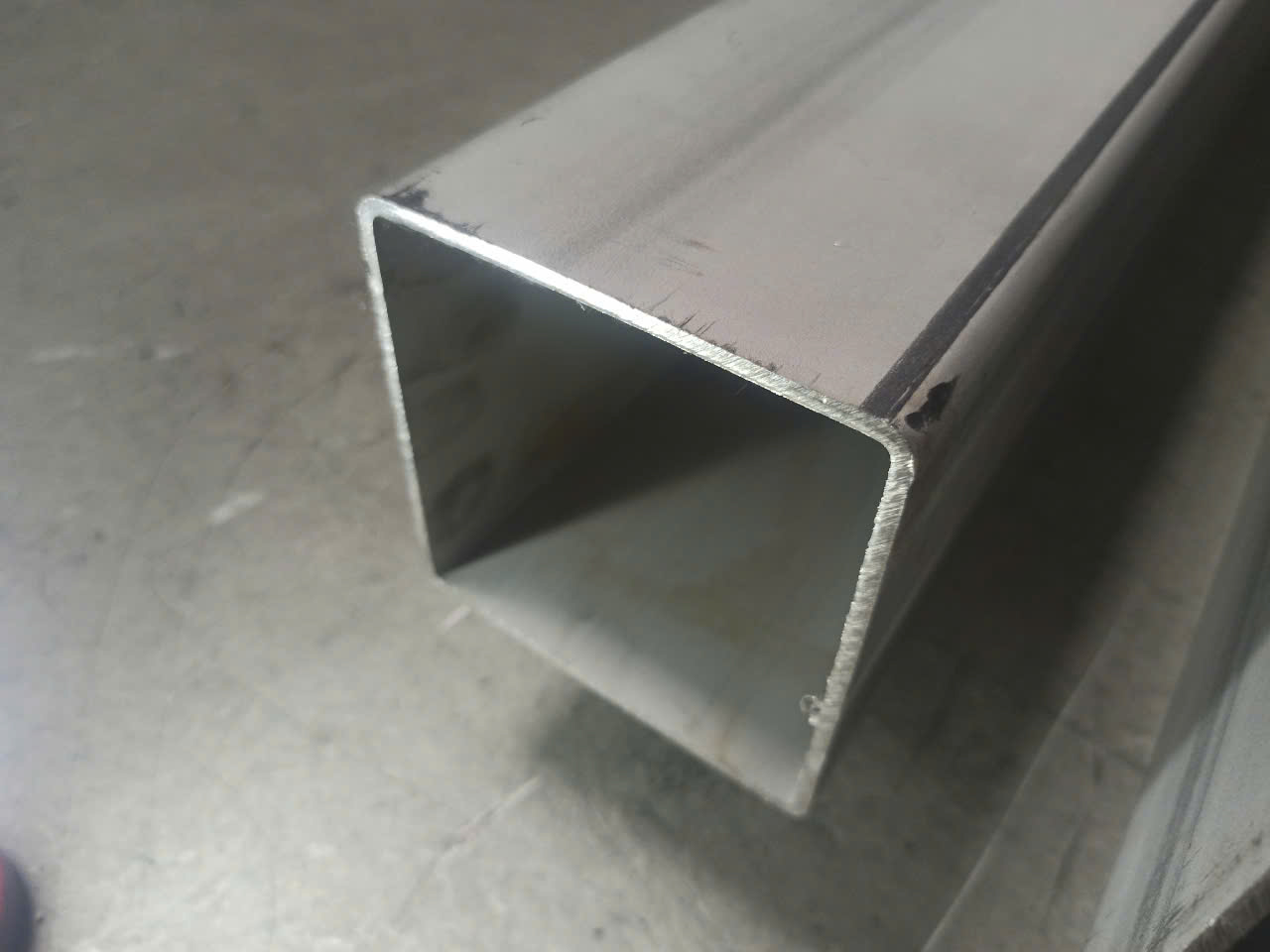 thanh inox hộp vuông công nghiệp