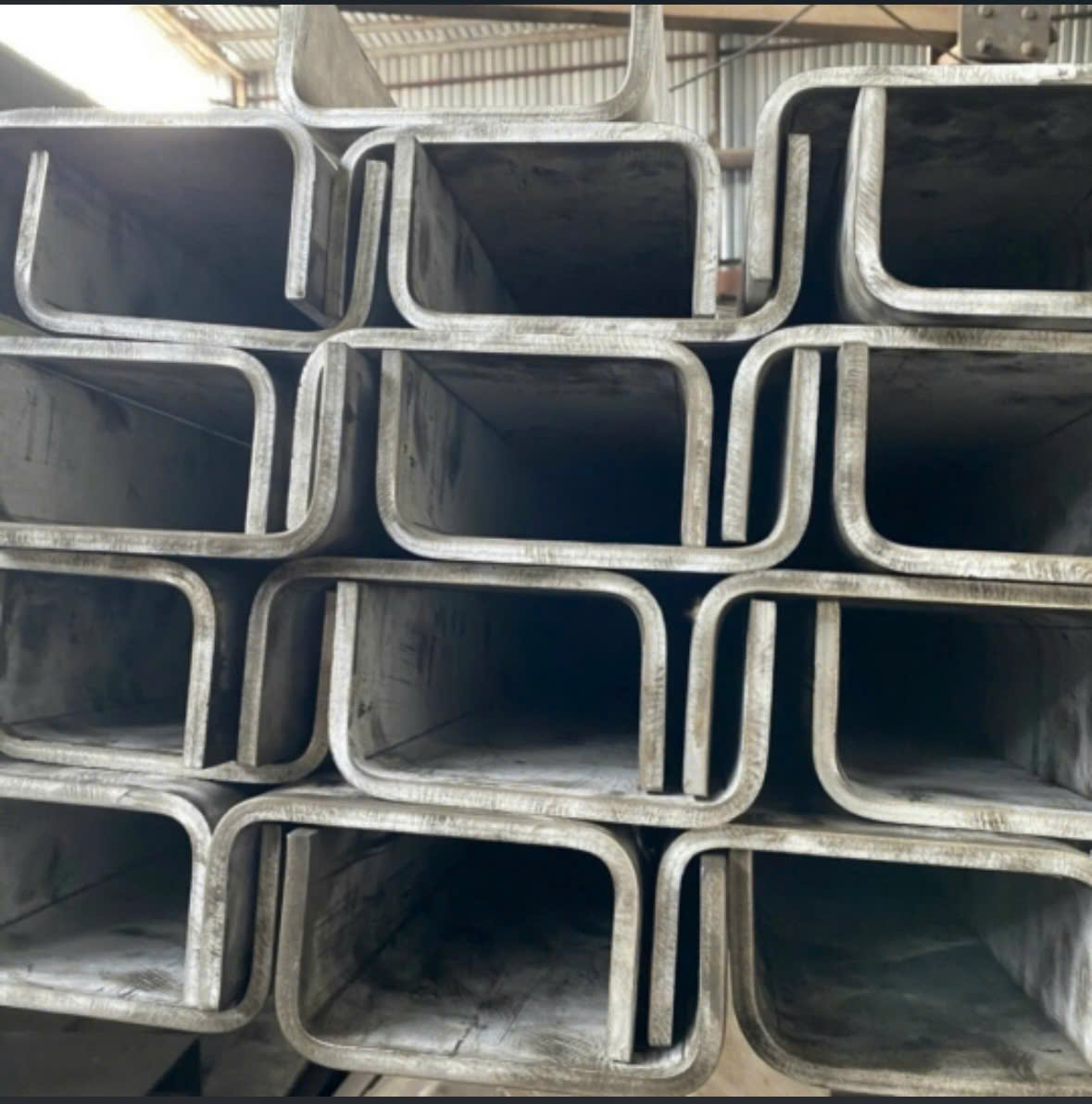 U chấn inox