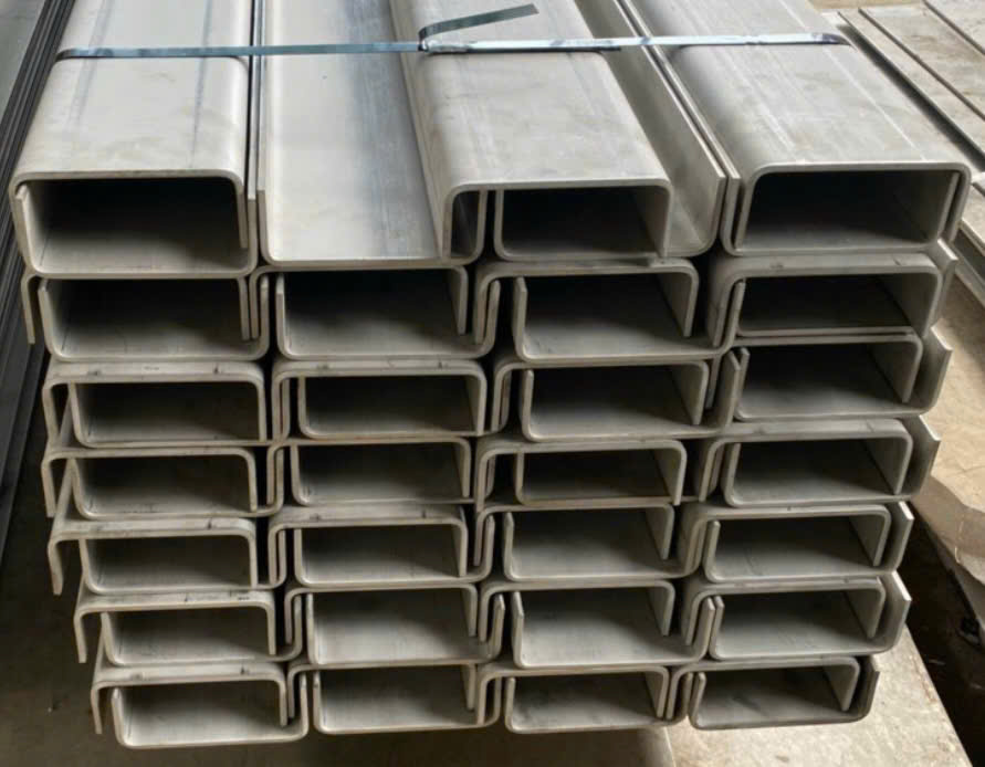 U chấn inox