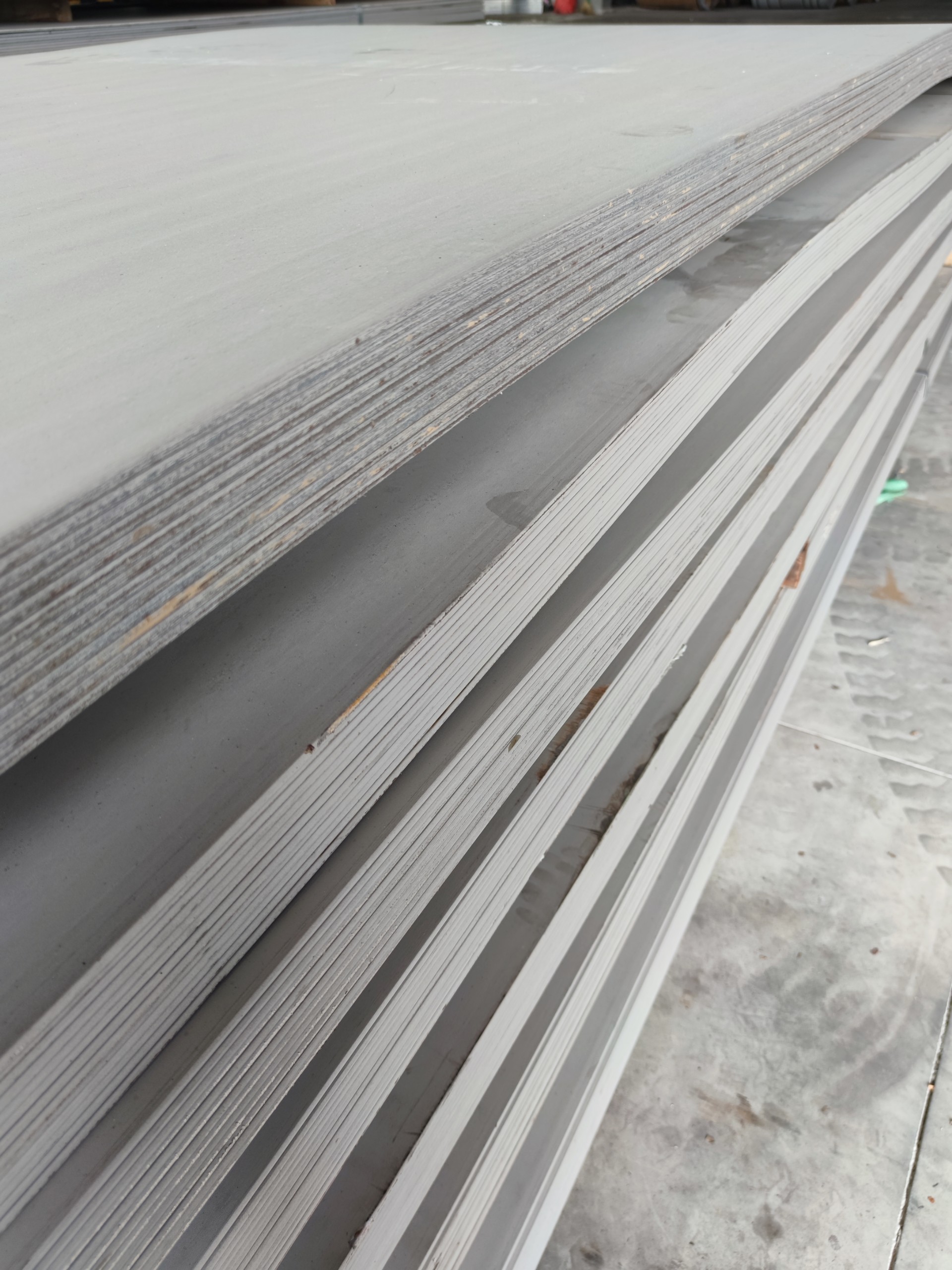 Tấm inox cán nóng