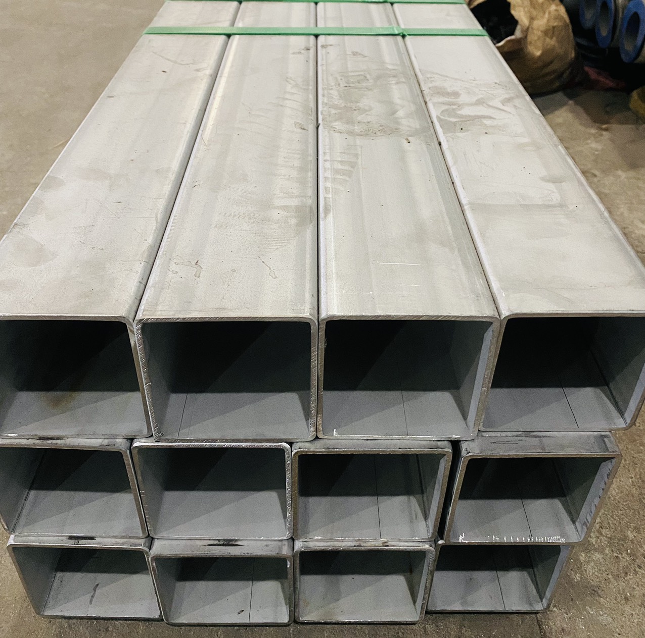 Hộp inox 304 loại 1 chuẩn cho công trình